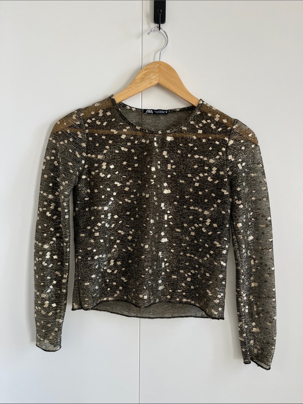 Zara Black Gold Metallic Long Sleeve Top